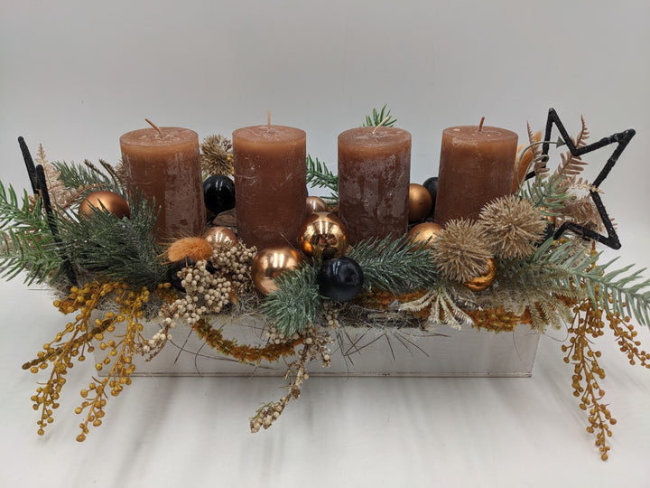 Adventsgesteck Kugel Stern Beeren occer