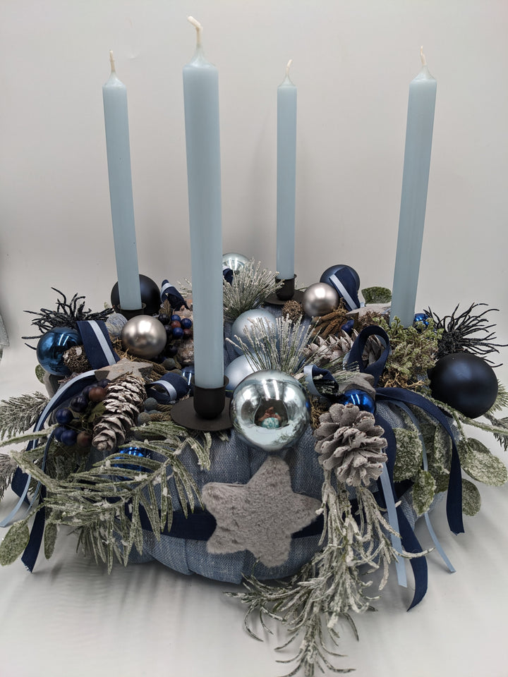 Adventskranz Kugel Stern Zapfen blau