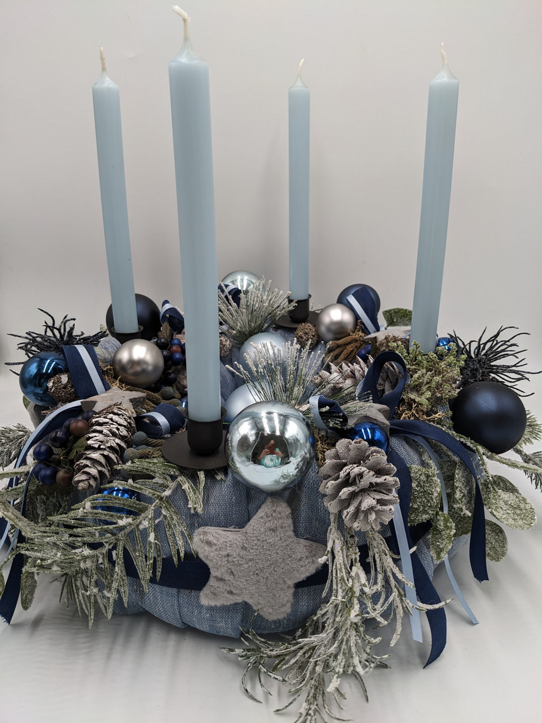 Adventskranz Kugel Stern Zapfen blau