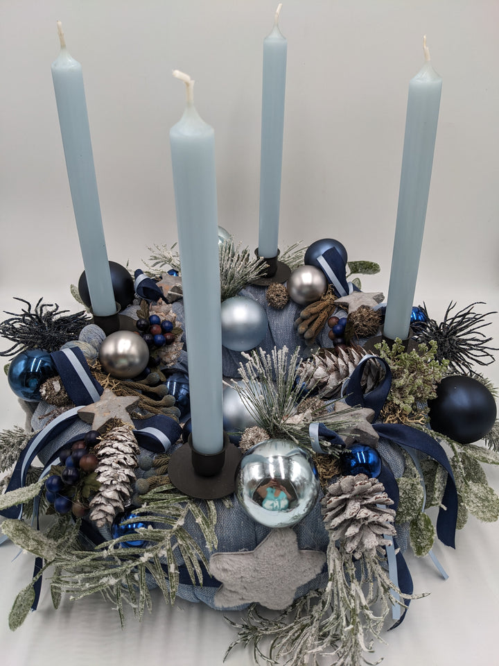 Adventskranz Kugel Stern Zapfen blau