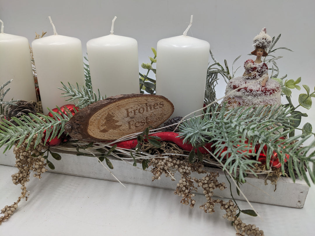 Adventsgesteck Frohes Fest Kugel Glocke weiß