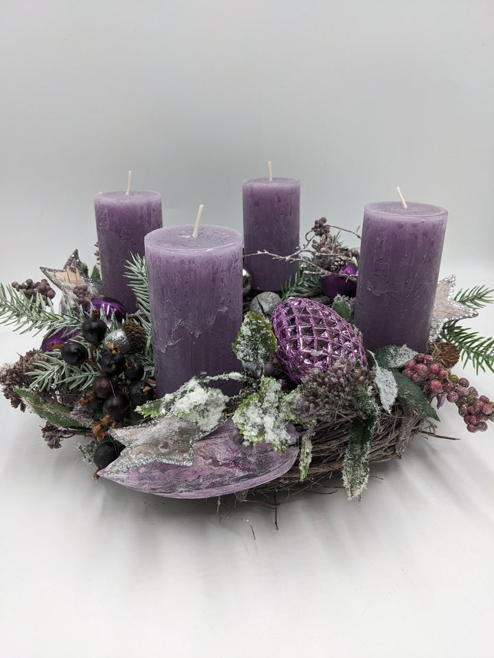 Adventskranz Kugel Stern Eichel flieder