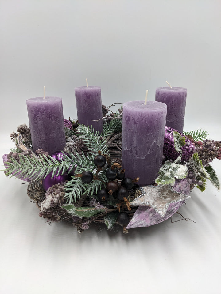 Adventskranz Kugel Stern Eichel flieder