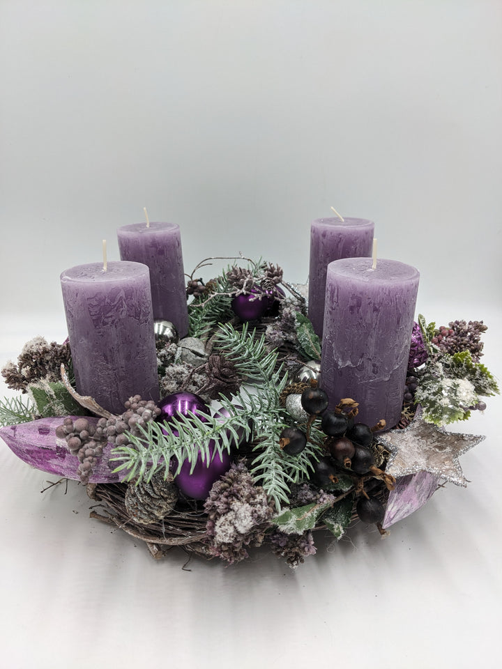 Adventskranz Kugel Stern Eichel flieder