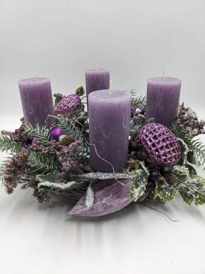 Adventskranz Kugel Stern Eichel flieder