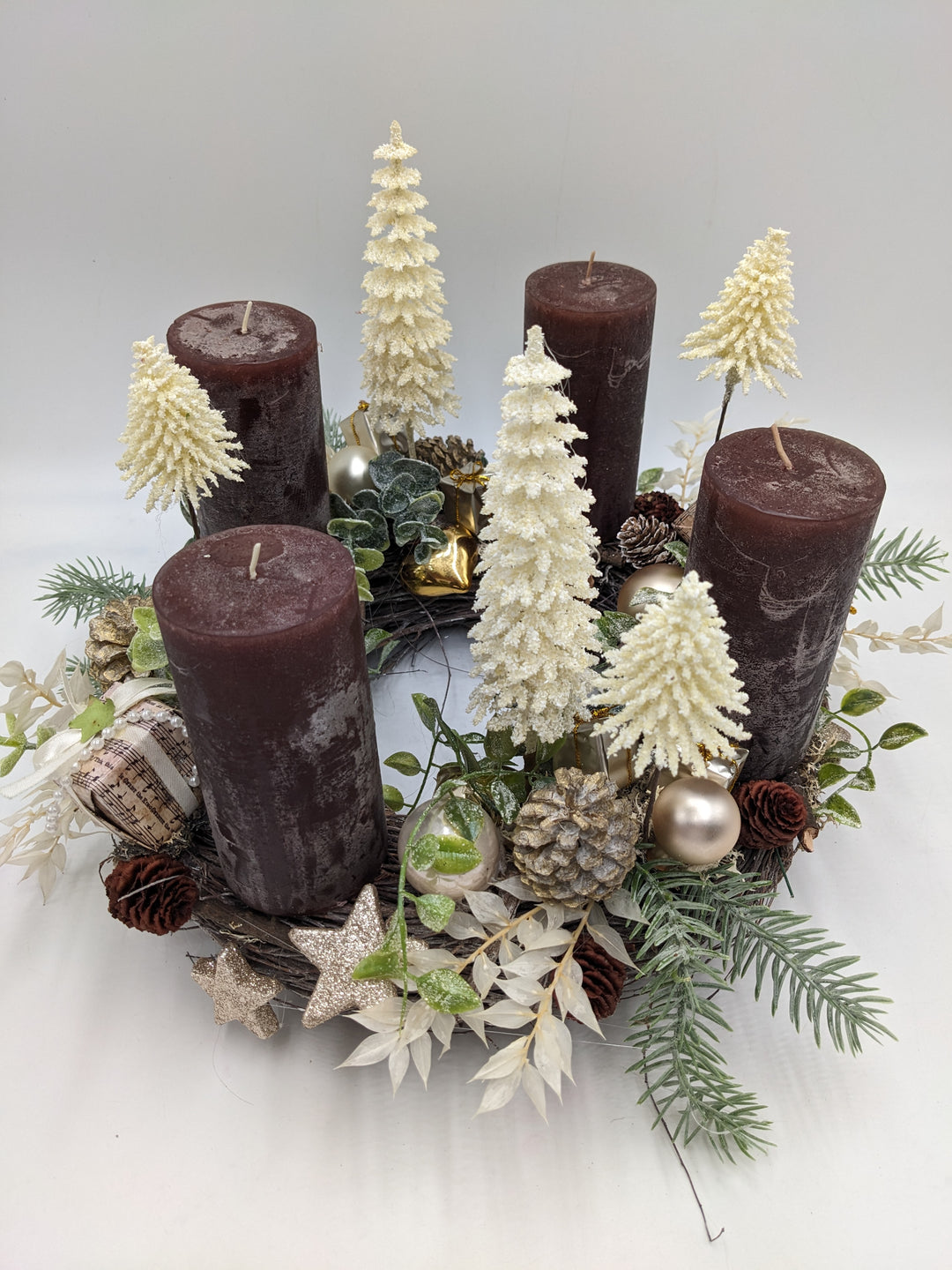 Adventskranz Kugel Geschenk Tannenbäumchen braun