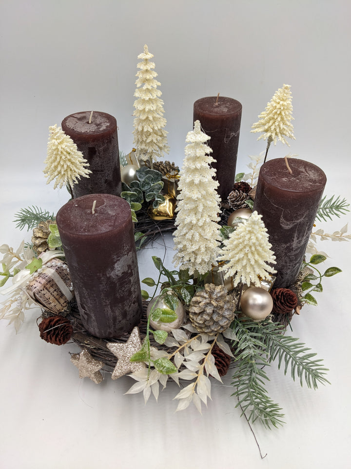 Adventskranz Kugel Geschenk Tannenbäumchen braun