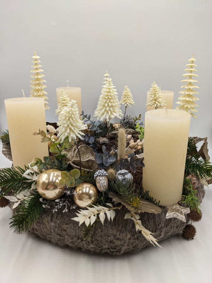 Adventskranz Kugel Eichel Stern creme
