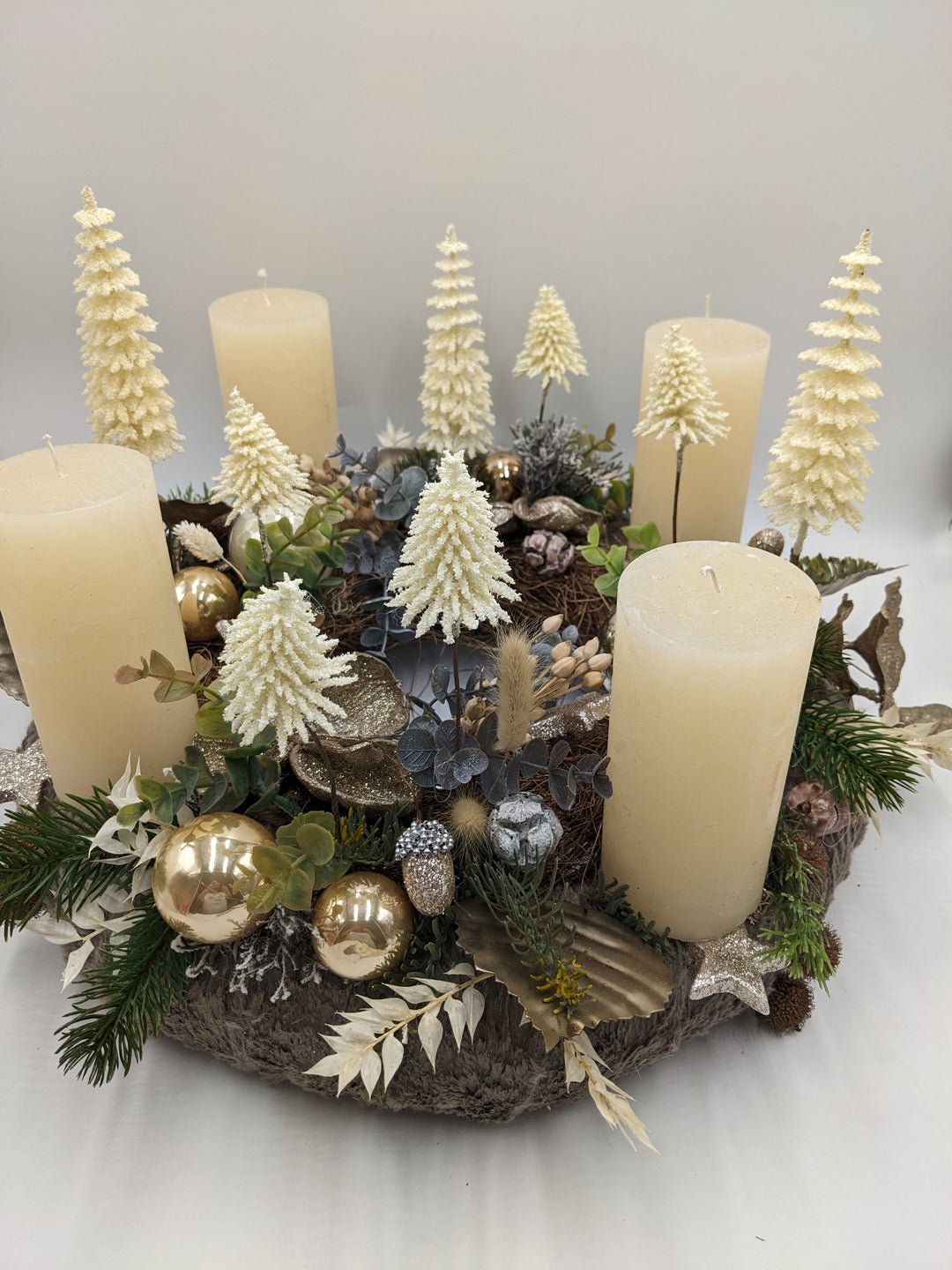 Adventskranz Kugel Eichel Stern creme