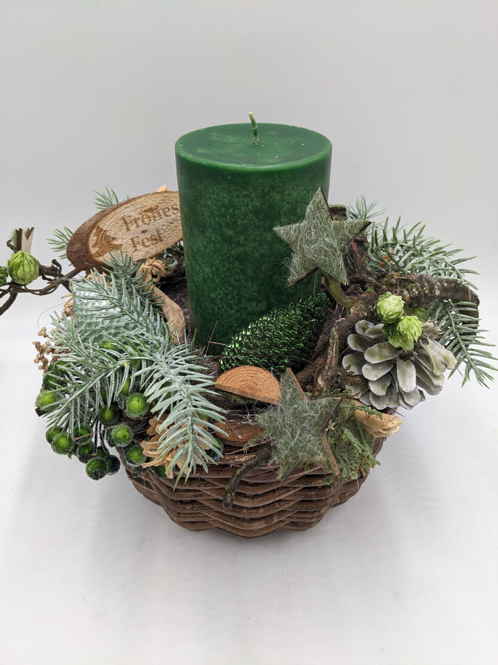 Weihnachtsgesteck Frohes Fest Zapfen Stern grün