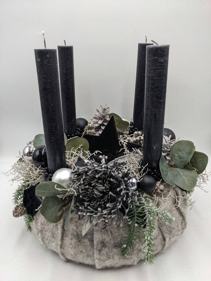 Adventskranz Kugel Stern Zapfen schwarz