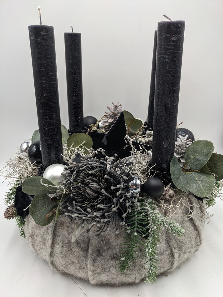 Adventskranz Kugel Stern Zapfen schwarz