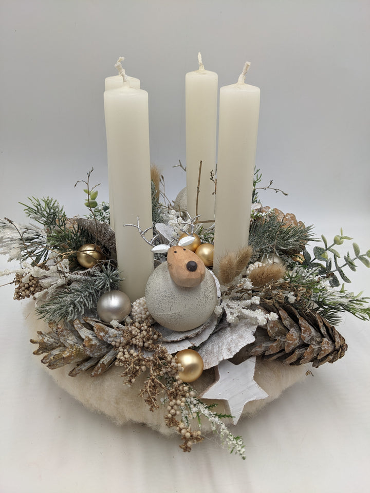 Adventskranz Kugel Stern Elch creme