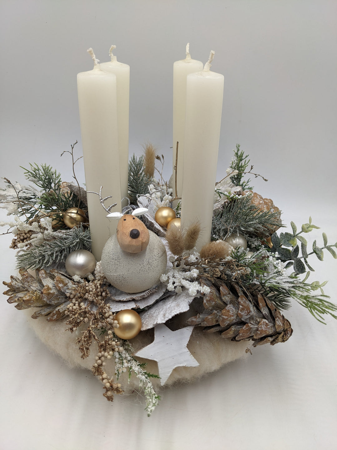 Adventskranz Kugel Stern Elch creme