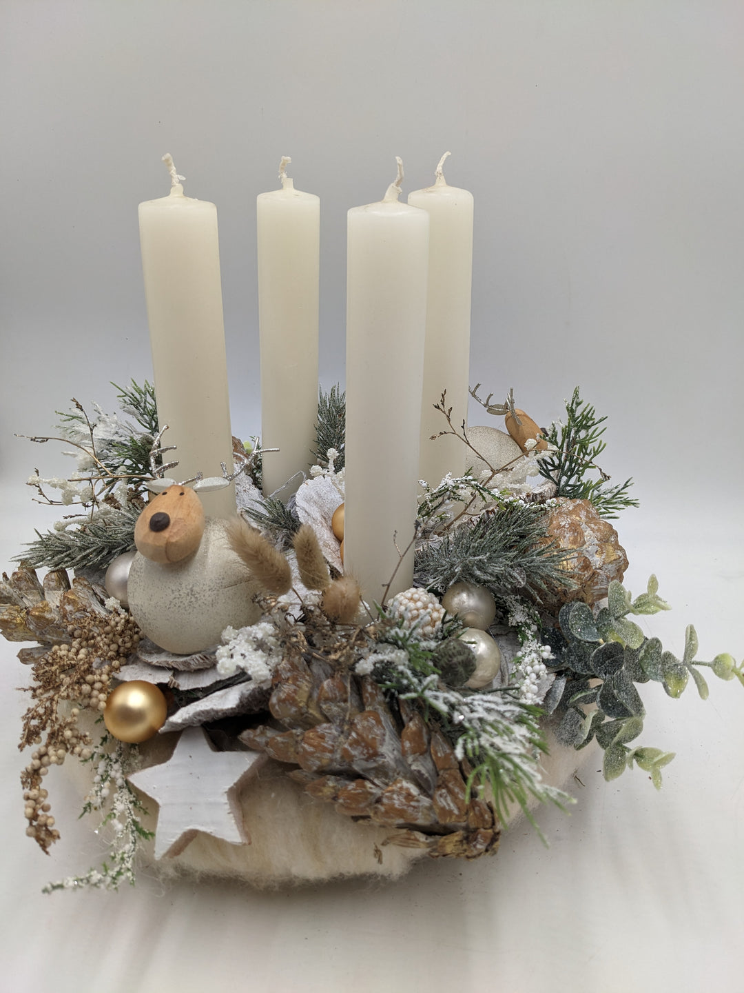 Adventskranz Kugel Stern Elch creme