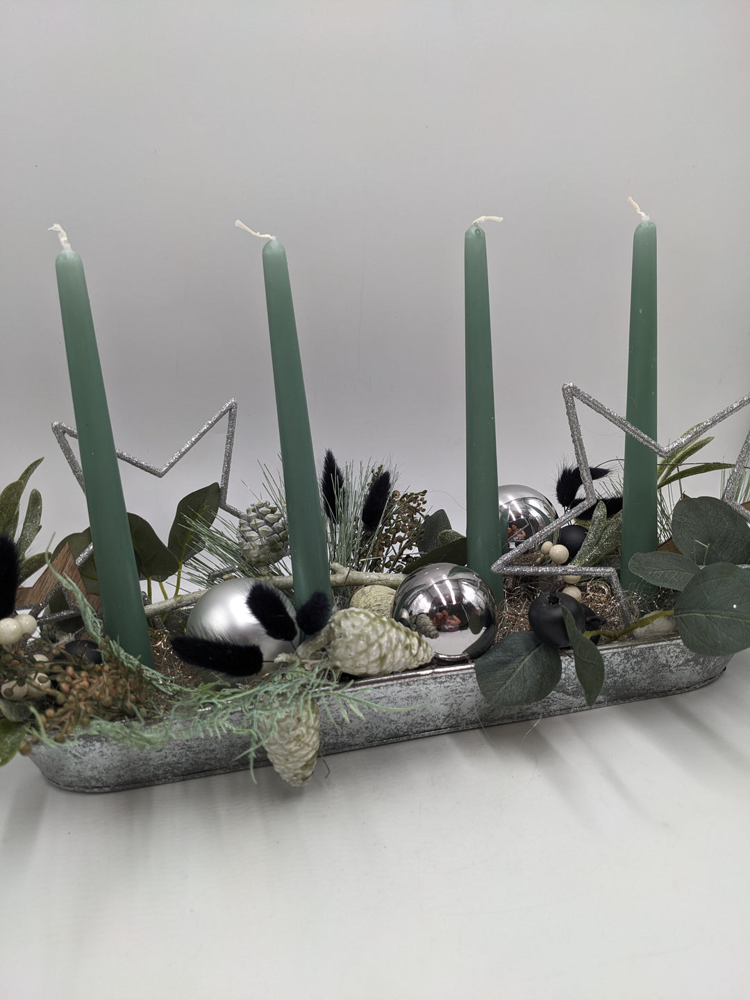 Adventsgesteck Kugel Stern Mistel salbei