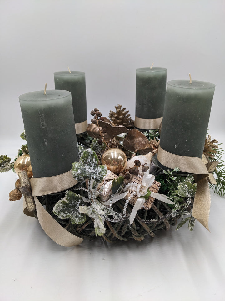 Adventskranz Kugel Geschenk Stern champagner
