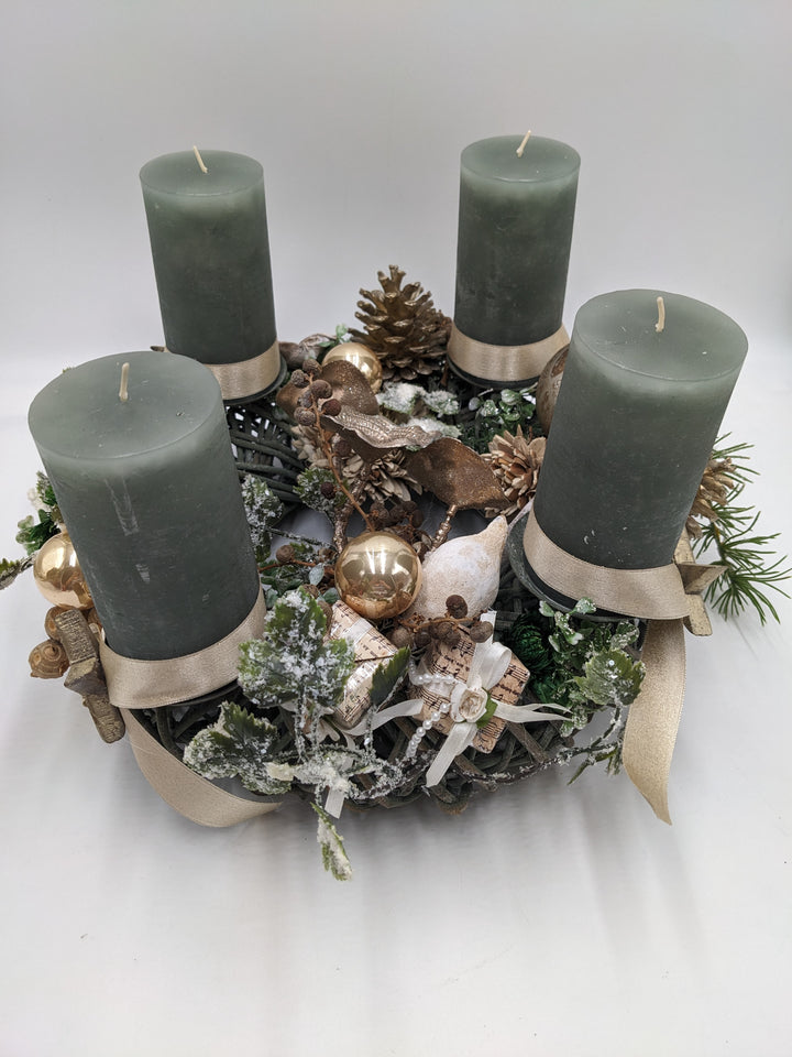 Adventskranz Kugel Geschenk Stern champagner