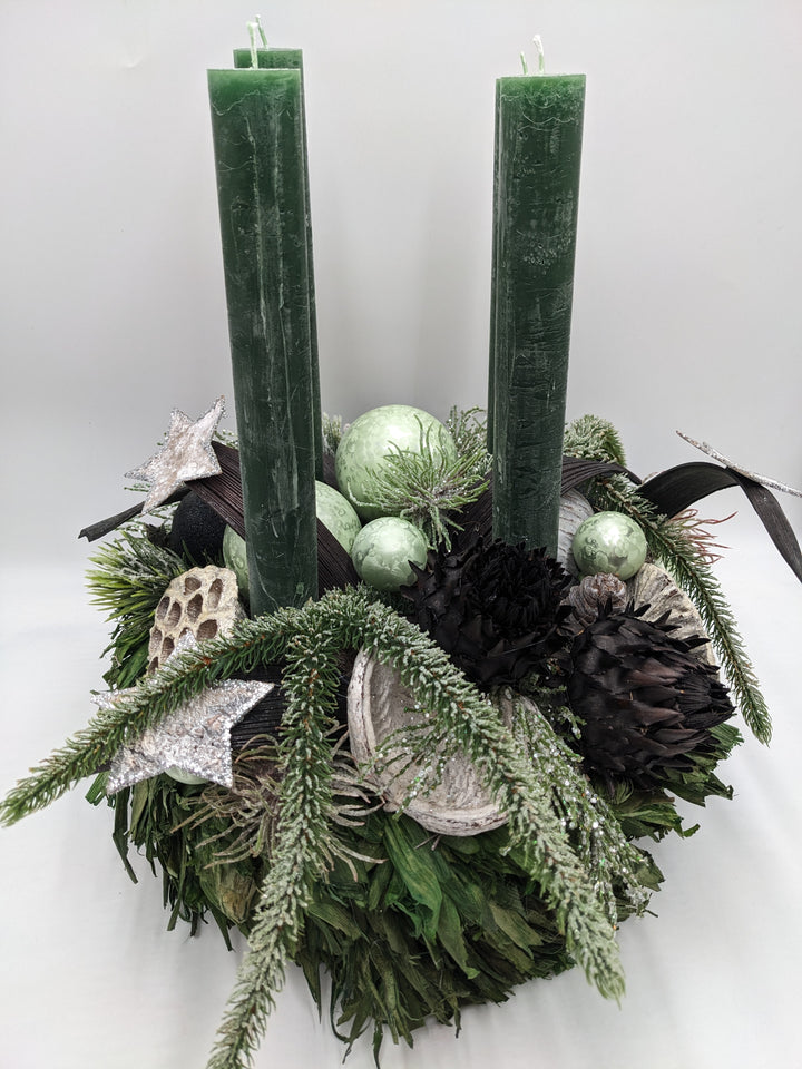 Adventskranz Kugel Artischocke Stern grün