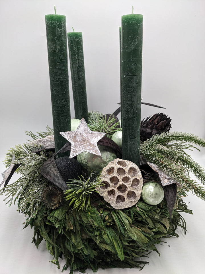 Adventskranz Kugel Artischocke Stern grün