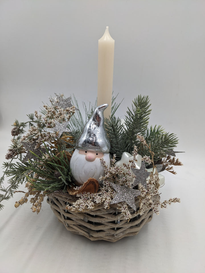 Weihnachtsgesteck Stern Weihnachtsmann creme
