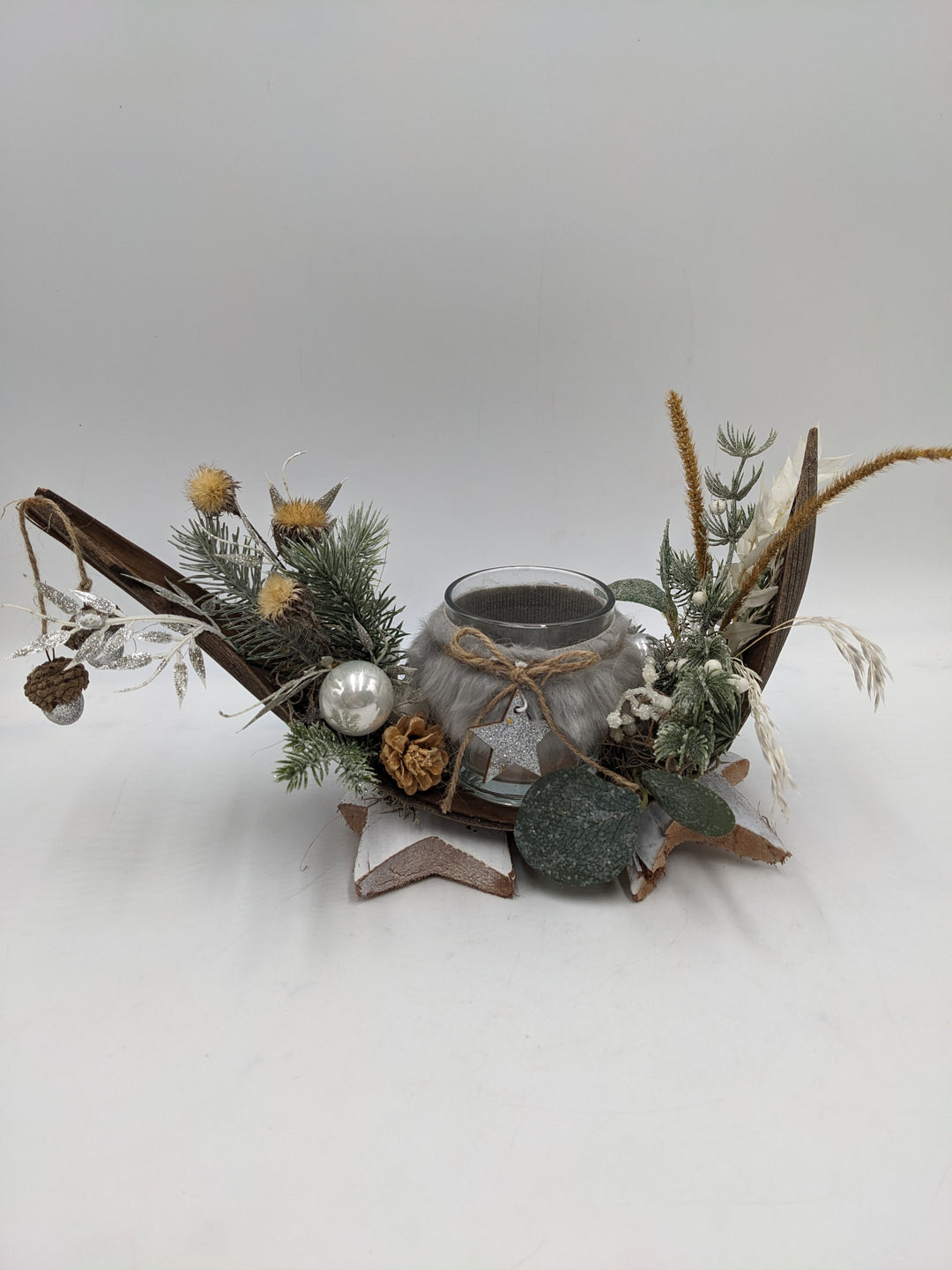 Weihnachtsgesteck Teelicht Kugel Eichel silber