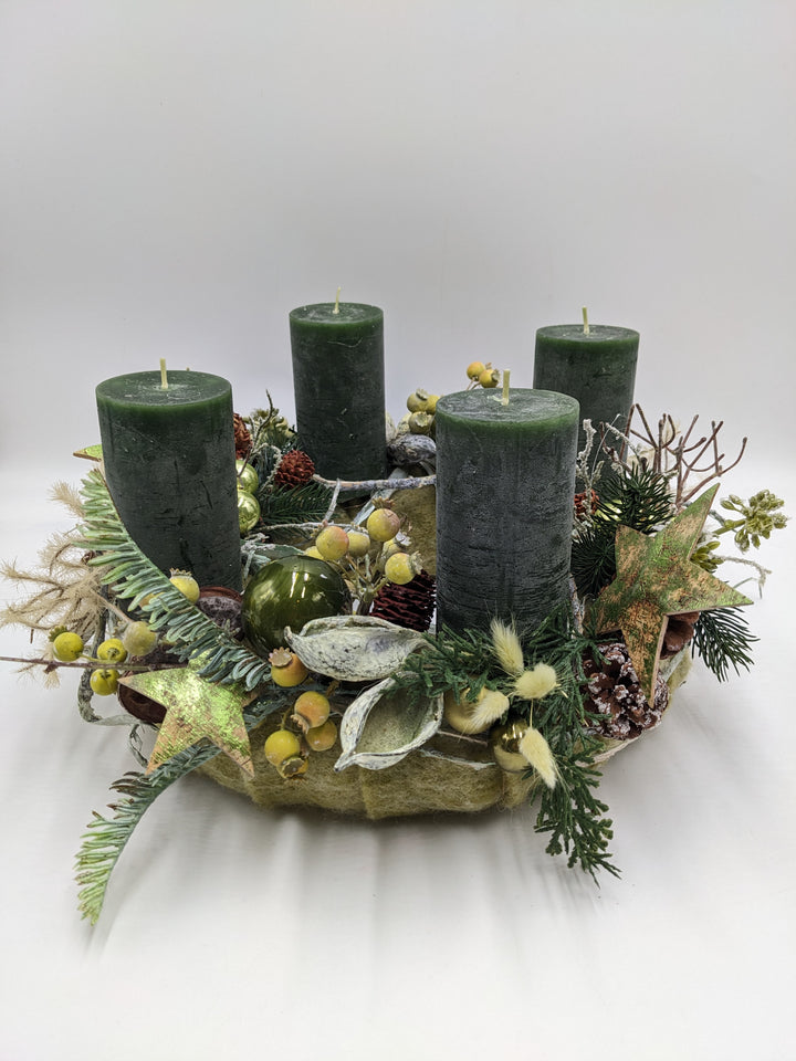 Adventskranz Kugel Stern Beeren grün