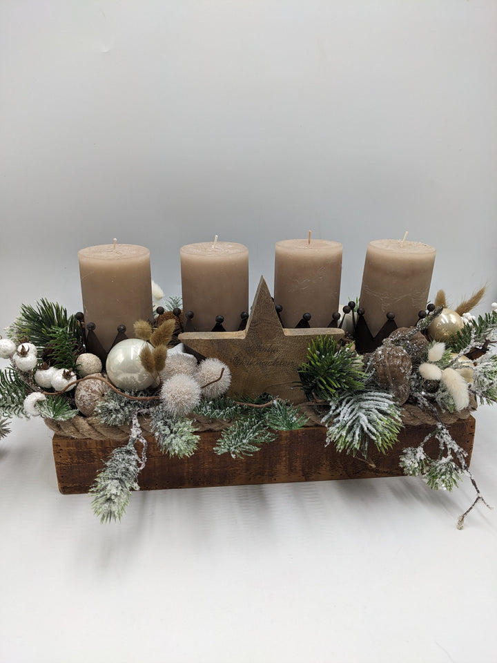 Adventsgesteck Kugel Stern Walnuss taupe