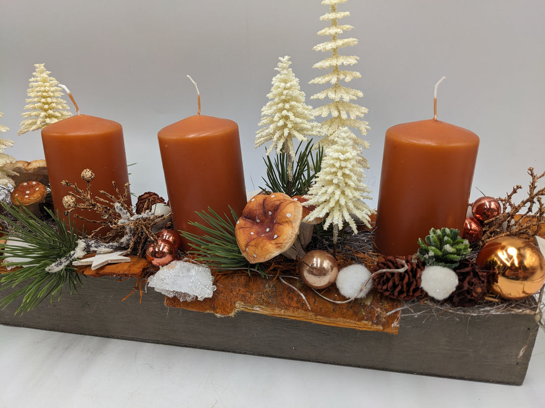 Adventsgesteck Kugel Pilz Stern orange