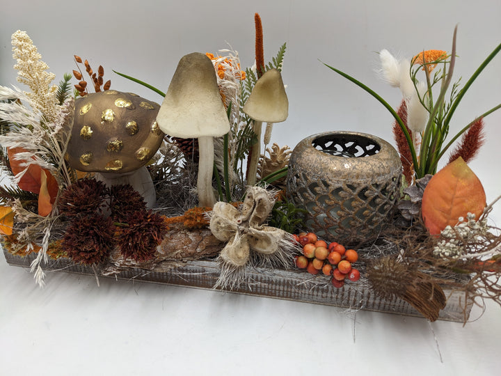 Herbstgesteck Teelicht Pilz Zapfen gold