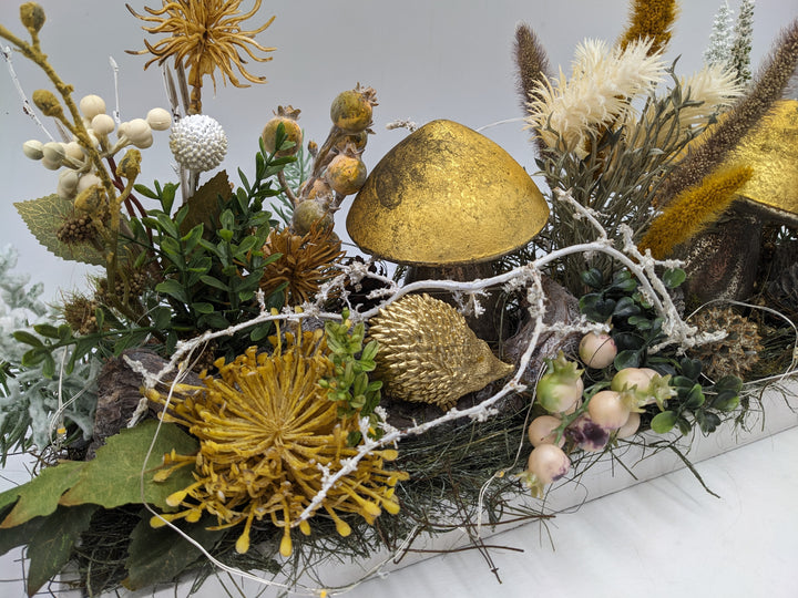 Herbstgesteck Lichterkette Pilz Igel gold