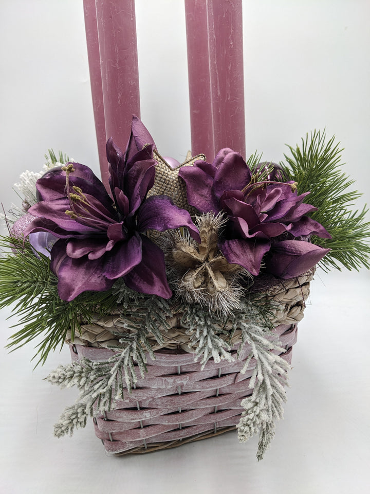 Adventsgesteck Kugel Stern Amaryllis lila