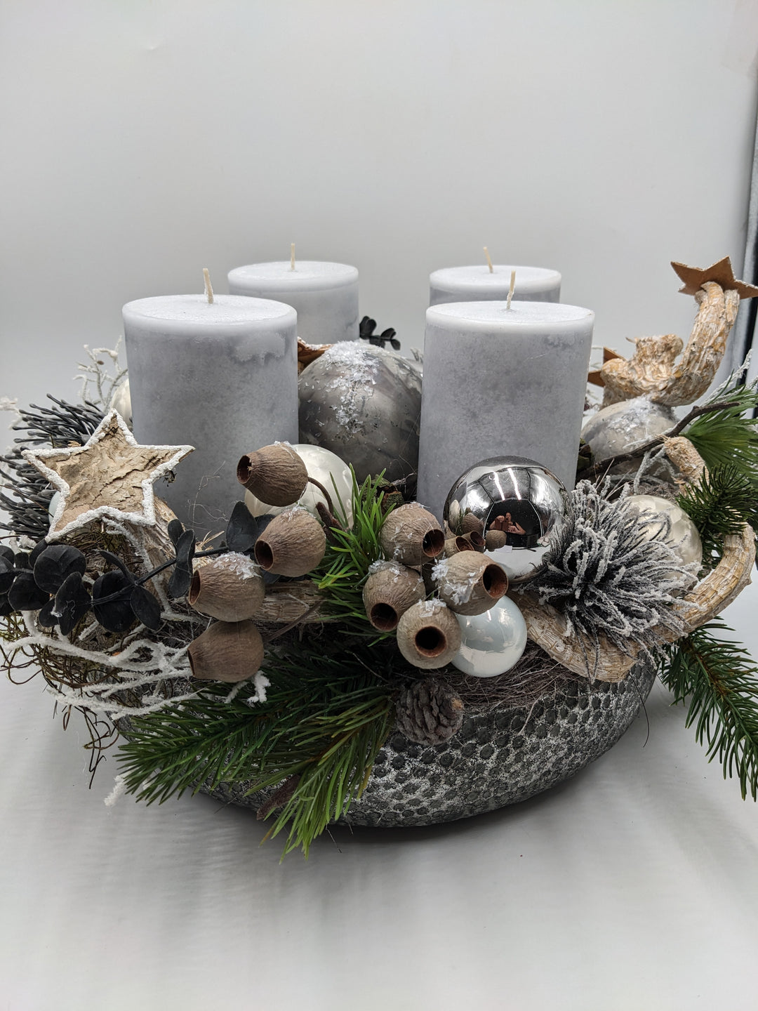 Adventsgesteck Kugel Stern Protea silber