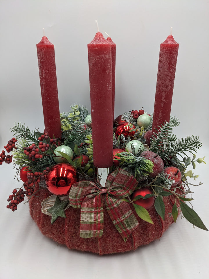 Adventskranz klassisch Kugel Schleife rot