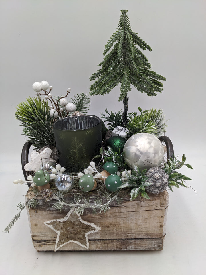 Weihnachtsgesteck Kugel Teelicht Stern grün