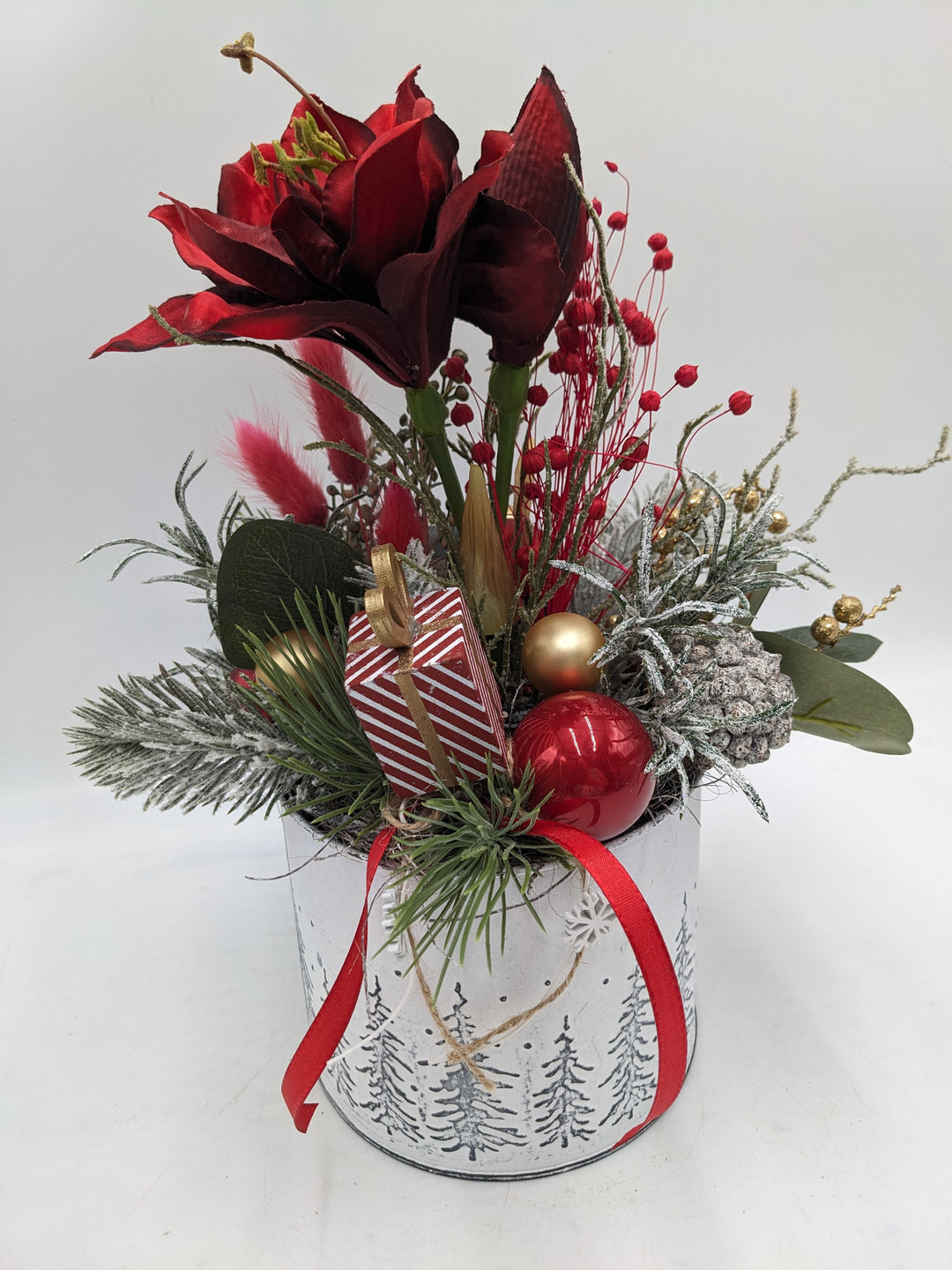 Weihnachtsgesteck Kugel Geschenk Amaryllis rot