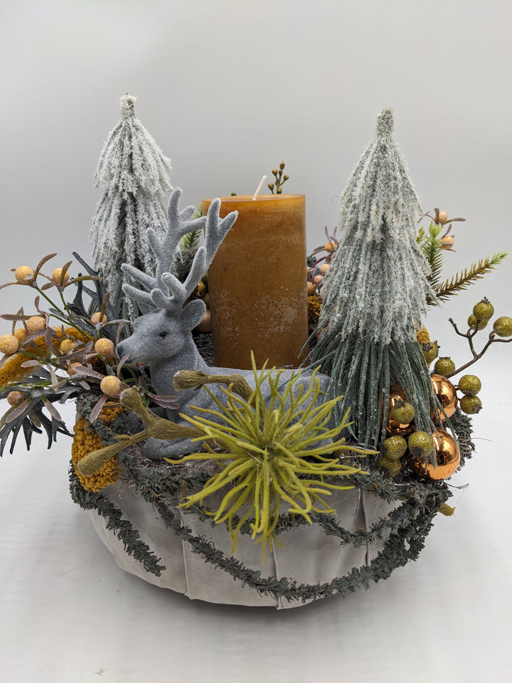 Weihnachtsgesteck Kugel Spider Hirsch grau