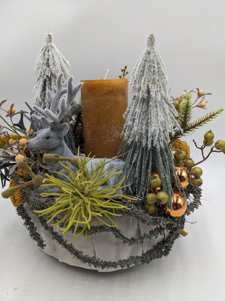 Weihnachtsgesteck Kugel Spider Hirsch grau