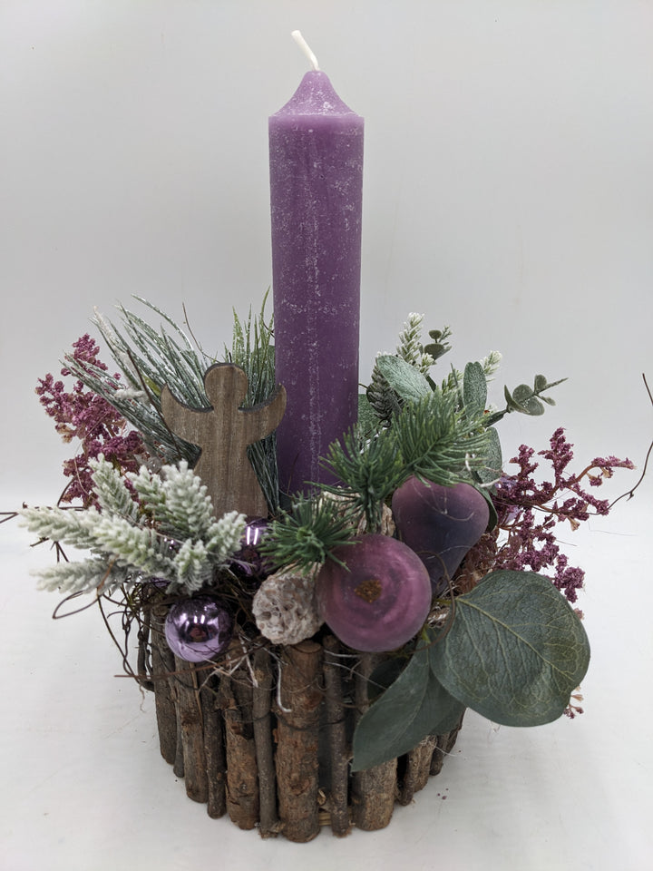 Weihnachtsgesteck  Kugel Engel Zapfen lila