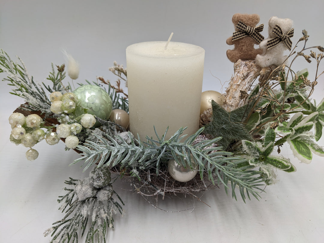 Weihnachtsgesteck Kugel Teddy Stern creme