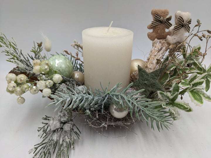 Weihnachtsgesteck Kugel Teddy Stern creme