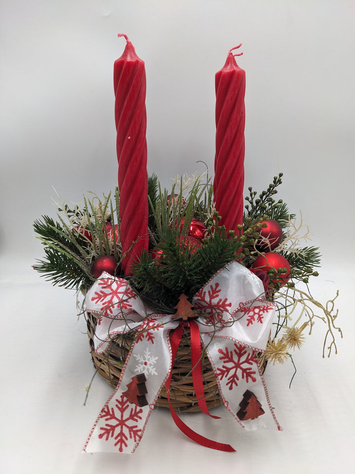 Weihnachtsgesteck Schleife Kugel Stern rot