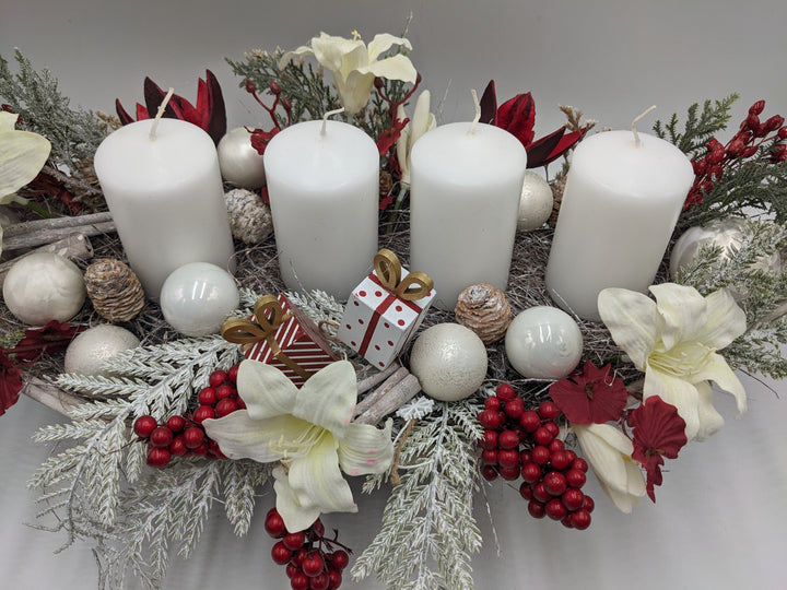 Adventsgesteck Geschenk Zapfen Amaryllis weiß