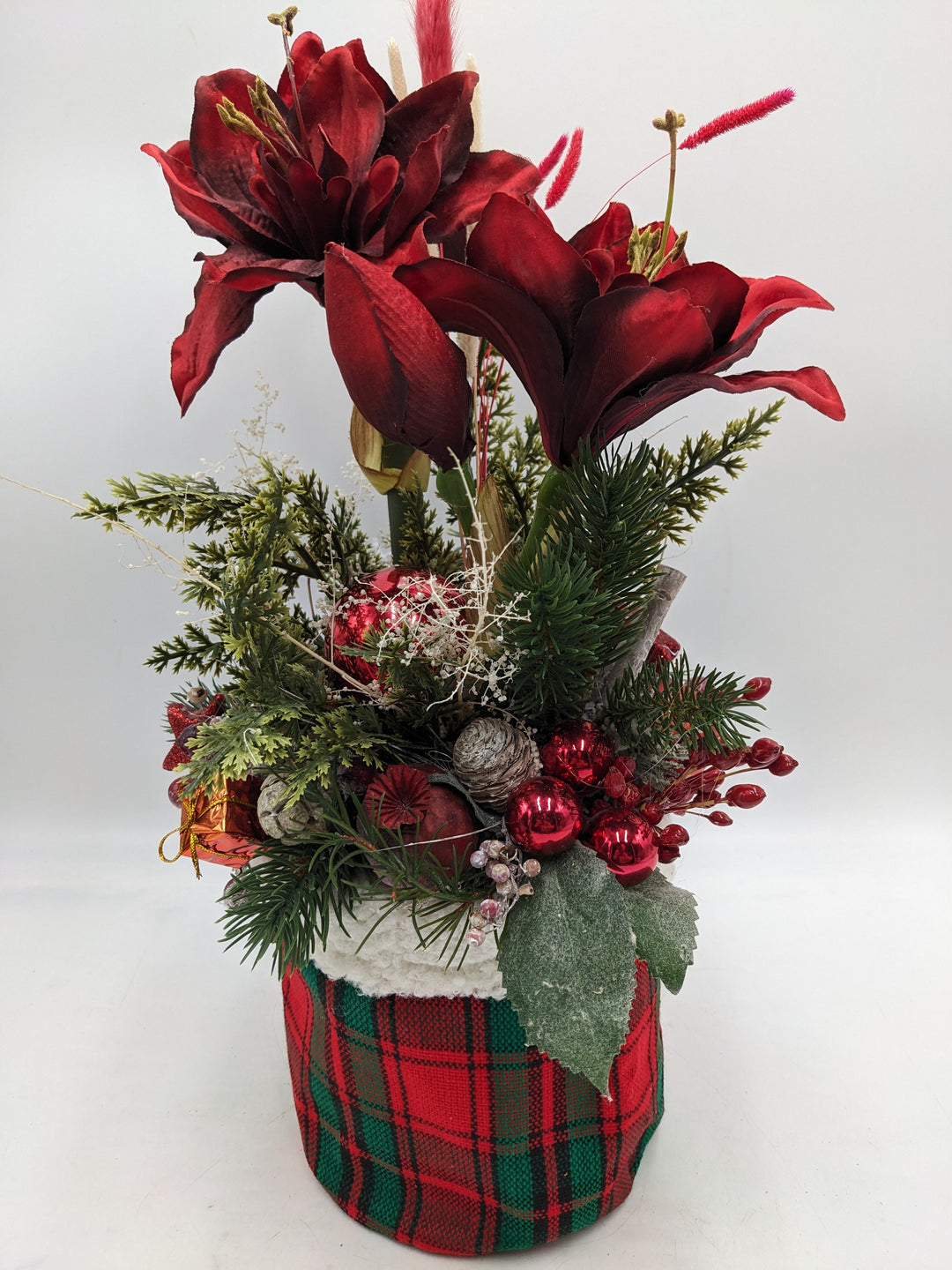 Weihnachtsgesteck Kugel Geschenk Amaryllis rot