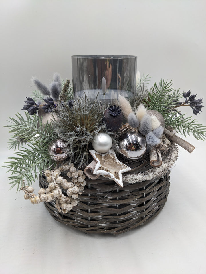 Weihnachtsgesteck LED Teelicht Kugel Stern grau