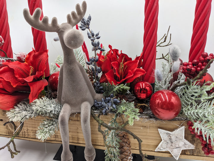 Adventsgesteck Kugel Elch Amaryllis rot