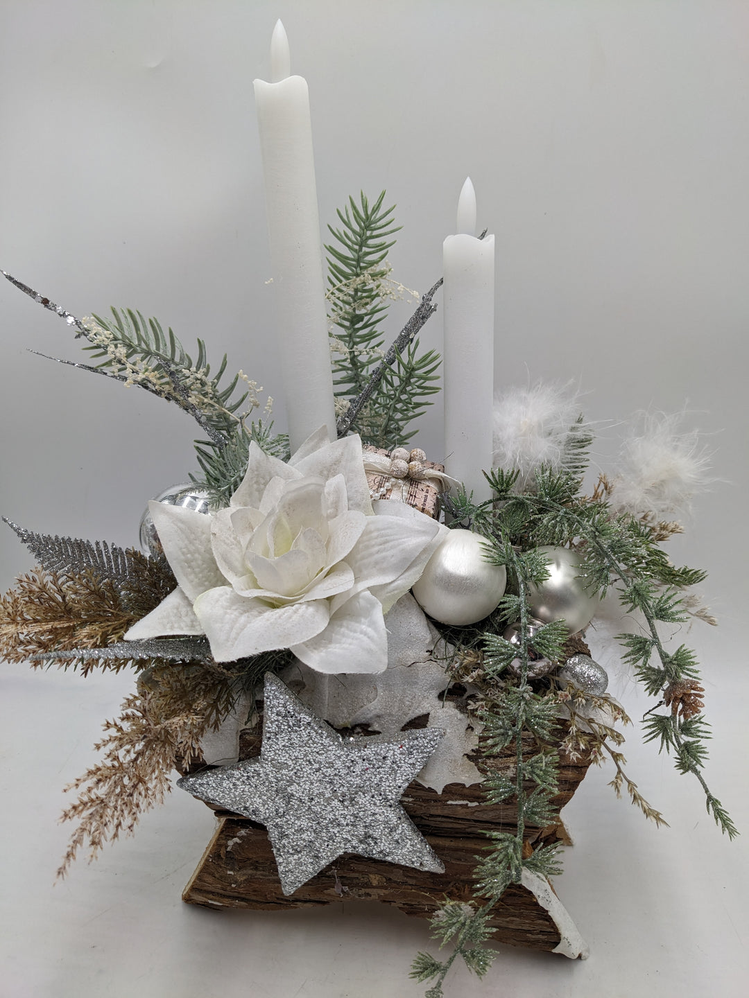 Weihnachtsgesteck LED Kugel Amaryllis weiß