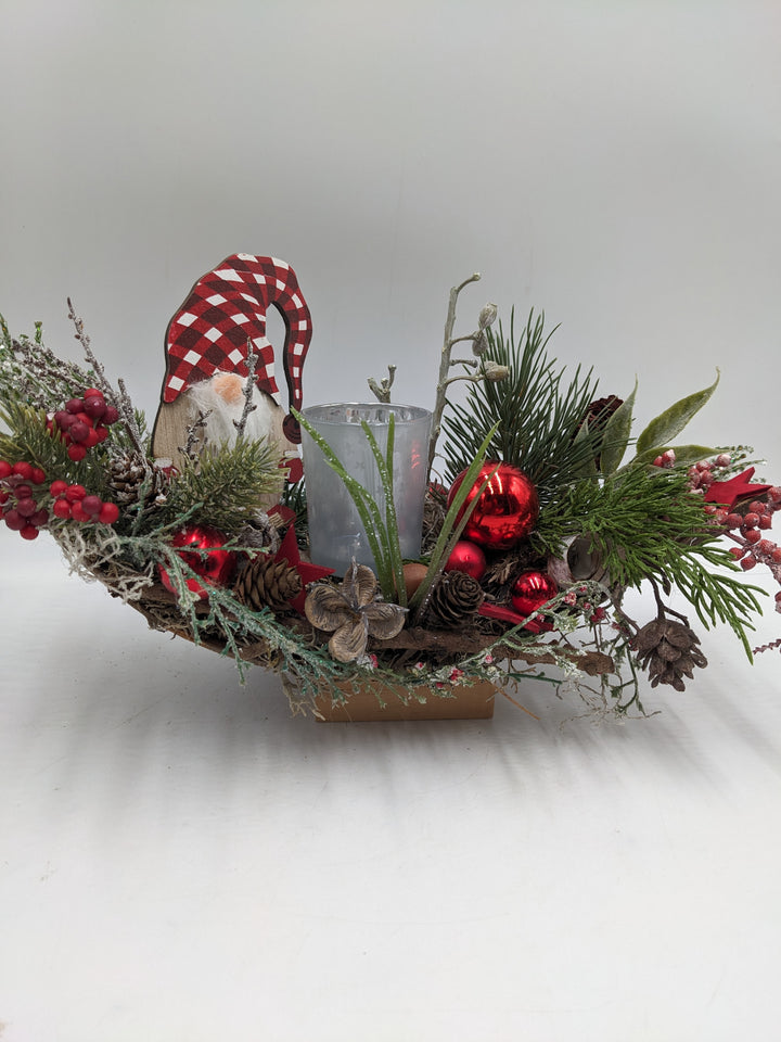 Weihnachtsgesteck Teelicht Kugel Wichtel rot