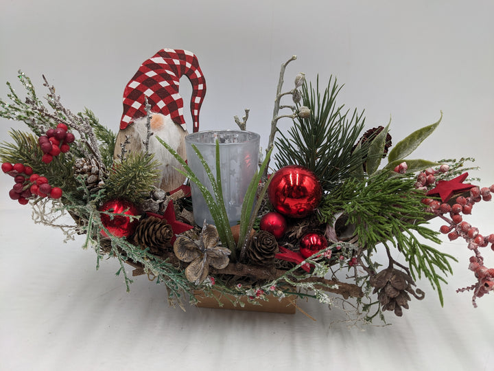 Weihnachtsgesteck Teelicht Kugel Wichtel rot