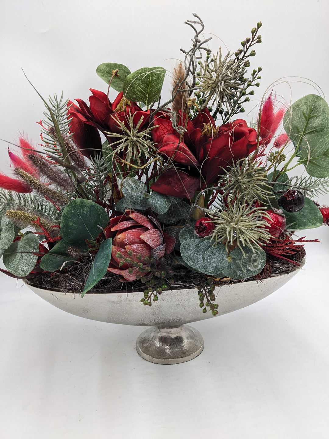 Wintergesteck Amaryllis Protea Eukalypthus rot